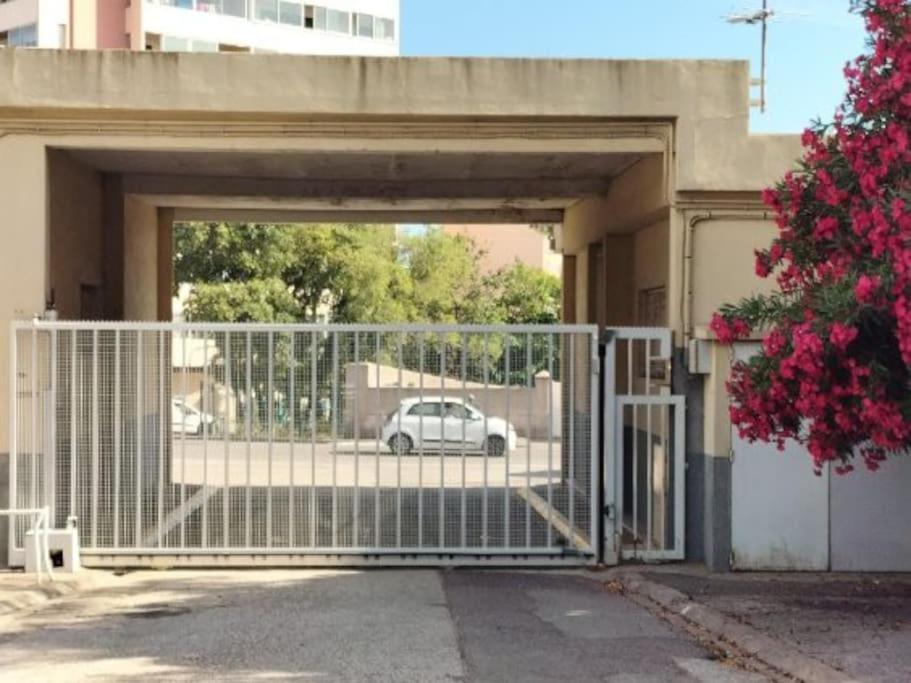 Toulon Est La Valette Studio 35M2 Dominant Parking Proche Mer Apartment Ngoại thất bức ảnh